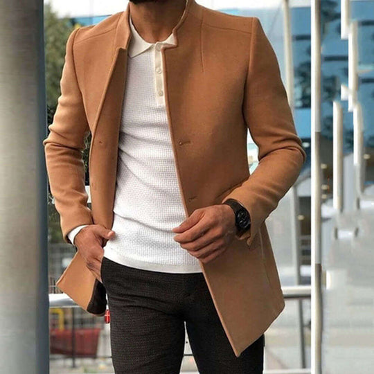 Men's slim fit khaki coat, single-breasted, stylish for fall and winter, paired with a white shirt.