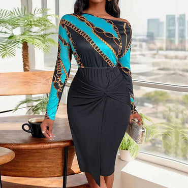 Slim-Fit Front-Twist Stitching Dress | Structured Body-Contour Midi Dress